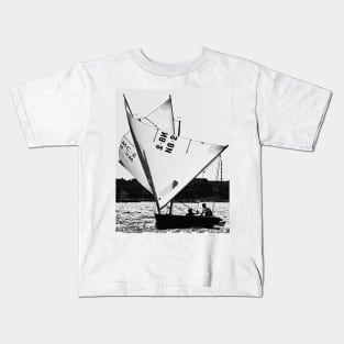 Sailing Wing on Wing Kids T-Shirt